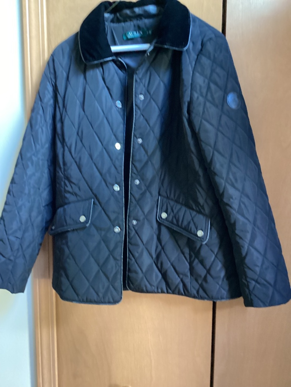Lauren by Ralph Lauren Black Quilted,Velvet Collar Barn Jacket logo snaps Size S